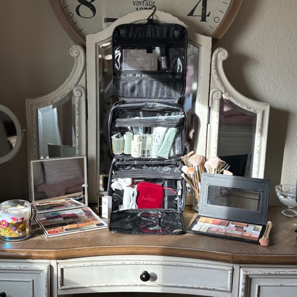 Seint Travel Toiletry Bag - Picture 4 of 6